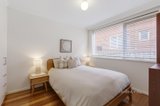 https://images.listonce.com.au/custom/160x/listings/31456-malvern-road-glen-iris-vic-3146/583/01161583_img_05.jpg?Y2iX0iYIskI