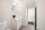 https://images.listonce.com.au/custom/160x/listings/315-beresford-road-lilydale-vic-3140/874/01778874_img_10.jpg?UL63WB6-vkw