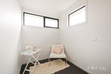 https://images.listonce.com.au/custom/160x/listings/315-beresford-road-lilydale-vic-3140/874/01778874_img_12.jpg?57SNxlgxbug