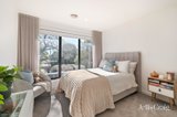 https://images.listonce.com.au/custom/160x/listings/315-gladys-grove-croydon-vic-3136/274/01769274_img_11.jpg?lZ2zl1m4zEk
