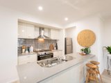 https://images.listonce.com.au/custom/160x/listings/315-limetree-way-lake-gardens-vic-3355/813/01112813_img_02.jpg?bBru1Nvm19A