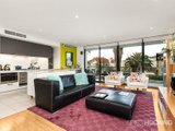 https://images.listonce.com.au/custom/160x/listings/3151-beach-street-port-melbourne-vic-3207/136/01088136_img_02.jpg?3PyaQWh5zFU