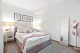 https://images.listonce.com.au/custom/160x/listings/31599-nott-street-port-melbourne-vic-3207/357/01913357_img_02.jpg?2ek4mVJi8CA