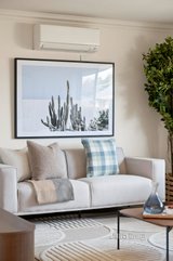 https://images.listonce.com.au/custom/160x/listings/316-20-smith-street-healesville-vic-3777/947/01680947_img_05.jpg?sI4p4n0ik94