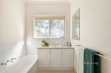 https://images.listonce.com.au/custom/160x/listings/316-20-smith-street-healesville-vic-3777/947/01680947_img_10.jpg?Mr2rUPB78cc