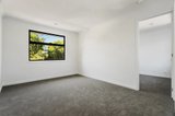 https://images.listonce.com.au/custom/160x/listings/316-gordon-street-croydon-vic-3136/129/01915129_img_05.jpg?b99I6JJ-4No