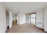 https://images.listonce.com.au/custom/160x/listings/316-lind-street-strathmore-vic-3041/372/01741372_img_03.jpg?TX0XLs6M2gw