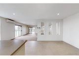 https://images.listonce.com.au/custom/160x/listings/316-lind-street-strathmore-vic-3041/372/01741372_img_04.jpg?hFf-ZiRlc_4