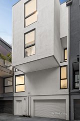 https://images.listonce.com.au/custom/160x/listings/316-roden-street-west-melbourne-vic-3003/386/01602386_img_01.jpg?uDphb8txPDQ