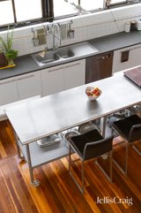 https://images.listonce.com.au/custom/160x/listings/3163-171-st-georges-road-northcote-vic-3070/292/01899292_img_13.jpg?uXldD-otnmE