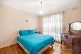 https://images.listonce.com.au/custom/160x/listings/317-douglas-parade-newport-vic-3015/047/01727047_img_09.jpg?kVYgip3Inl0