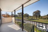 https://images.listonce.com.au/custom/160x/listings/317-douglas-parade-newport-vic-3015/047/01727047_img_10.jpg?UGzj06nLfxk