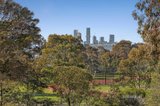 https://images.listonce.com.au/custom/160x/listings/317-douglas-parade-newport-vic-3015/047/01727047_img_11.jpg?v0AkWD4cNjU