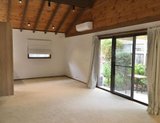 https://images.listonce.com.au/custom/160x/listings/317-green-street-ivanhoe-vic-3079/286/01740286_img_05.jpg?ui2ariD3Y3c