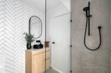 https://images.listonce.com.au/custom/160x/listings/317-highett-st-richmond-vic-3121/345/01701345_img_09.jpg?L8q0UPW5OEo
