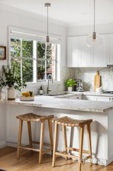 https://images.listonce.com.au/custom/160x/listings/317-hollsmoor-road-camberwell-vic-3124/898/01950898_img_05.jpg?Z43wuhkG834