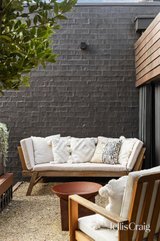 https://images.listonce.com.au/custom/160x/listings/317-hollsmoor-road-camberwell-vic-3124/898/01950898_img_12.jpg?pgJOKMbKJV8
