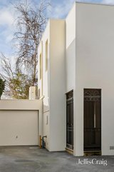 https://images.listonce.com.au/custom/160x/listings/317-nicholson-street-south-yarra-vic-3141/980/01974980_img_04.jpg?ikPuhVobbZ4