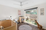 https://images.listonce.com.au/custom/160x/listings/317-wicklow-avenue-croydon-vic-3136/103/01279103_img_06.jpg?bd-wyFNVl2M