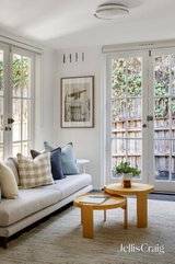 https://images.listonce.com.au/custom/160x/listings/3175-cotham-road-kew-vic-3101/291/01932291_img_12.jpg?KmgjxPgoo3s