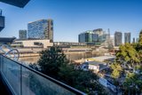 https://images.listonce.com.au/custom/160x/listings/31760-siddeley-street-docklands-vic-3008/553/01594553_img_04.jpg?5znZ55e4oQo