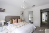 https://images.listonce.com.au/custom/160x/listings/318-regent-street-brighton-east-vic-3187/095/01811095_img_07.jpg?tngBiibKFk0