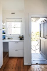 https://images.listonce.com.au/custom/160x/listings/318-riversdale-road-hawthorn-vic-3122/420/01769420_img_03.jpg?r5T4rXLtLq8