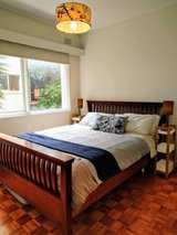 https://images.listonce.com.au/custom/160x/listings/318-selwyn-avenue-elwood-vic-3184/072/01886072_img_04.jpg?DiJZRpgvrng