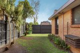 https://images.listonce.com.au/custom/160x/listings/3188-south-road-brighton-east-vic-3187/797/00818797_img_09.jpg?bBqXa-QRsfE