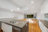 https://images.listonce.com.au/custom/160x/listings/31895-point-nepean-road-tootgarook-vic-3941/634/01903634_img_04.jpg?WVPjFY7eBg4