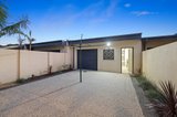 https://images.listonce.com.au/custom/160x/listings/31895-point-nepean-road-tootgarook-vic-3941/634/01903634_img_12.jpg?Pq5elYjm7Uk