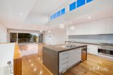 https://images.listonce.com.au/custom/160x/listings/31895-point-nepean-road-tootgarook-vic-3941/710/01854710_img_09.jpg?Uq_UyhQVJpk