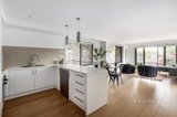 https://images.listonce.com.au/custom/160x/listings/319-victoria-street-diamond-creek-vic-3089/114/01436114_img_03.jpg?RIscUwtCKf4