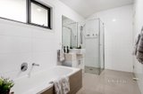 https://images.listonce.com.au/custom/160x/listings/319-victoria-street-diamond-creek-vic-3089/114/01436114_img_12.jpg?gvWb51BrFCw