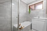 https://images.listonce.com.au/custom/160x/listings/319-wonga-road-warranwood-vic-3134/788/01776788_img_05.jpg?ipaHWeVtjRo