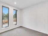 https://images.listonce.com.au/custom/160x/listings/3198-sherbourne-road-eltham-vic-3095/552/01625552_img_05.jpg?93-lvPxUYUc