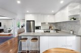 https://images.listonce.com.au/custom/160x/listings/31a-beaconsfield-road-briar-hill-vic-3088/280/01057280_img_03.jpg?QsKCSYL1gyc