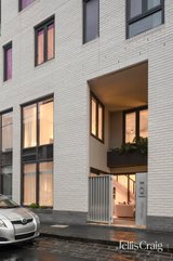 https://images.listonce.com.au/custom/160x/listings/31a-bedford-street-collingwood-vic-3066/098/01771098_img_16.jpg?19t6vJk5Smg