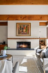 https://images.listonce.com.au/custom/160x/listings/31a-maddens-lane-gruyere-vic-3770/821/01691821_img_05.jpg?lB_8nuFb1D4