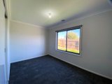 https://images.listonce.com.au/custom/160x/listings/31a-malinda-crescent-bell-park-vic-3215/049/01701049_img_12.jpg?Ij_0d7a45wE