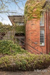 https://images.listonce.com.au/custom/160x/listings/32-34-kooyong-road-armadale-vic-3143/943/01810943_img_05.jpg?3IEPuW02EVU
