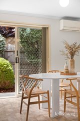 https://images.listonce.com.au/custom/160x/listings/32-4-lusher-road-croydon-vic-3136/818/01990818_img_07.jpg?7K2DYsChnOQ