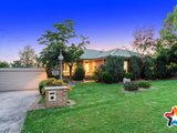 https://images.listonce.com.au/custom/160x/listings/32-autumn-grove-mooroolbark-vic-3138/870/01524870_img_01.jpg?VO5iOT2MiEQ