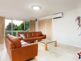 https://images.listonce.com.au/custom/160x/listings/32-autumn-grove-mooroolbark-vic-3138/870/01524870_img_05.jpg?Bv9M79FAVyk