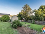 https://images.listonce.com.au/custom/160x/listings/32-autumn-grove-mooroolbark-vic-3138/870/01524870_img_18.jpg?QsZB8lZ6OqM