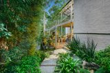 https://images.listonce.com.au/custom/160x/listings/32-baradine-terrace-donvale-vic-3111/060/00903060_img_08.jpg?aI2tjE9_iXI