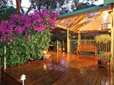 https://images.listonce.com.au/custom/160x/listings/32-barrow-drive-heathmont-vic-3135/356/00620356_img_09.jpg?euX_jjRx-EM