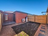 https://images.listonce.com.au/custom/160x/listings/32-beveridge-circuit-armstrong-creek-vic-3217/520/01913520_img_05.jpg?OVjEU0O0yuk