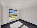 https://images.listonce.com.au/custom/160x/listings/32-beveridge-circuit-armstrong-creek-vic-3217/520/01913520_img_07.jpg?7VZ2VYy8b6s