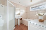 https://images.listonce.com.au/custom/160x/listings/32-caravelle-crescent-strathmore-heights-vic-3041/974/01809974_img_12.jpg?6i_8rEd3bZ0